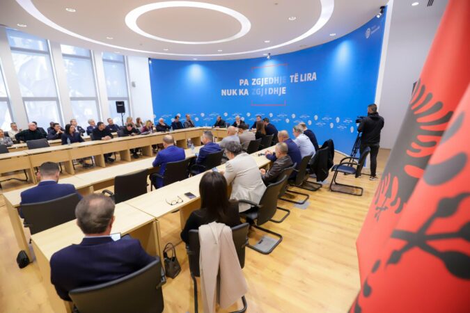 PD bojkoton seancën plenare të së martës  Bardhi  E paligjshme dhe në shërbim të axhendës së Ramës