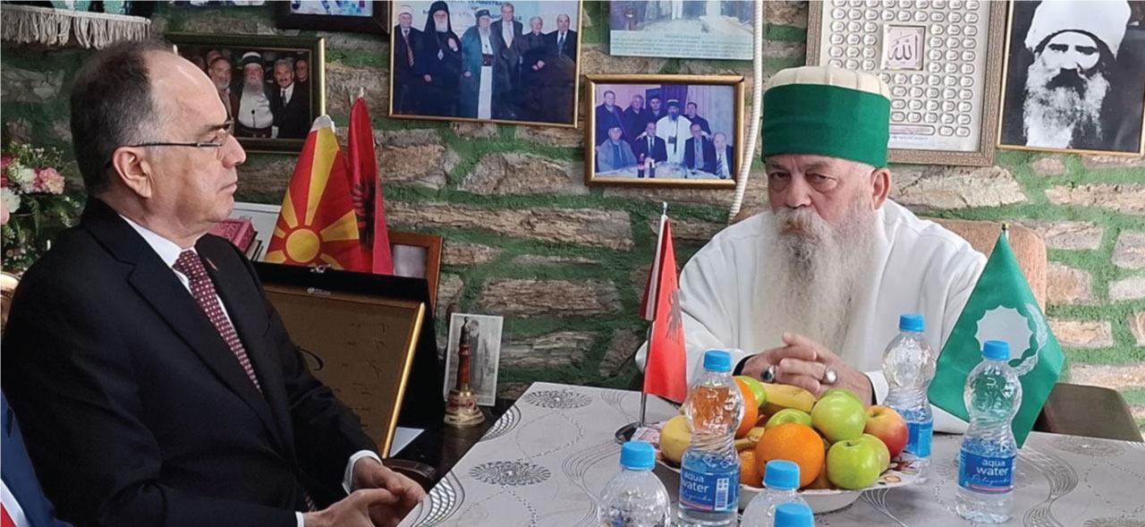 Kryegjyshi Botëror Bektashian dhe Presidenti Bajram Begaj vizitë në teqenë Harabati Baba në Tetovë