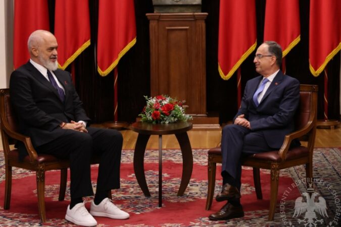 Pritet dekretimi i ndryshimeve në qeveri  Rama takon sot Presidentin Begaj