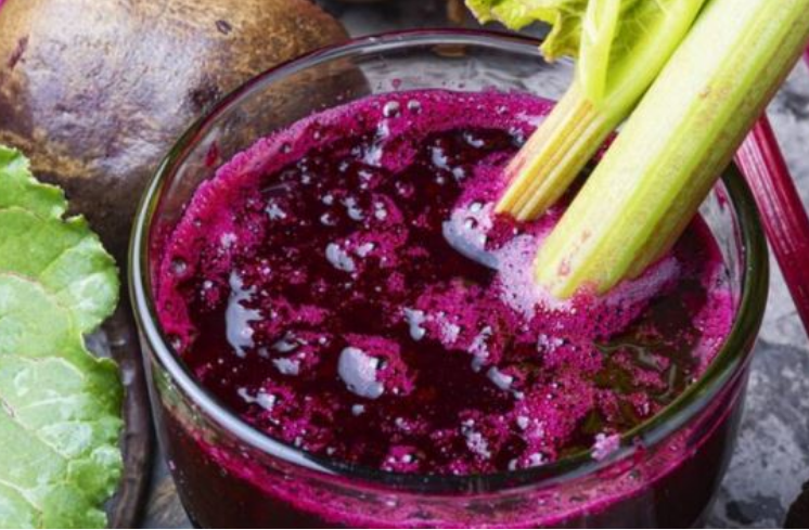 Këto janë ushqimet që  thyejnë  gurët në tëmth