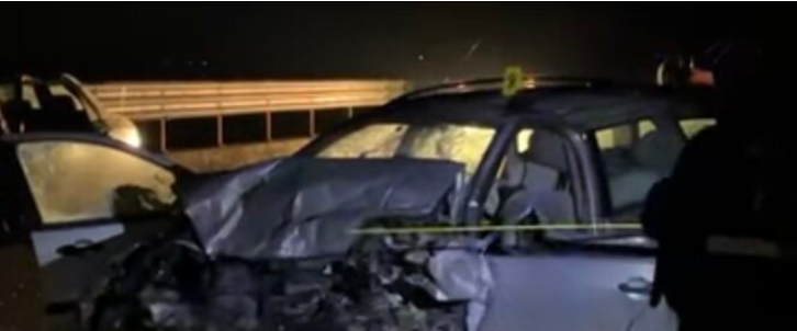 Bilanc tragjik nga aksidenti në Vlorë  shkon në tre numri i viktimave  Makinat u përplasën  kokë më kokë 