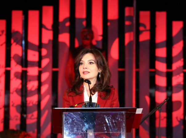  Më përjashto   Spiropali reagon pas përplasjes me Ramën  Paralajmërimi publik është bërë instrument kërcënimi  Kam kritikuar modelin që po dëmton PS