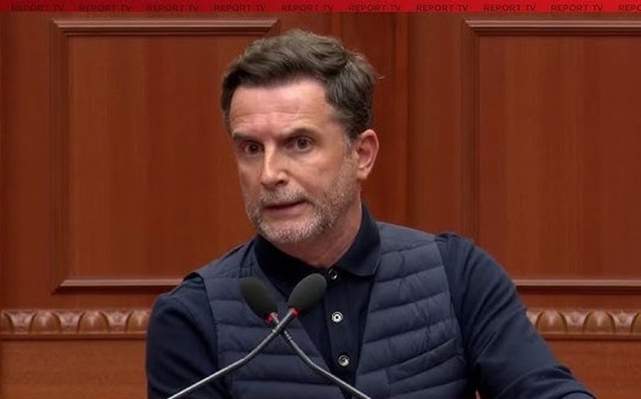  Call Center at mashtrues dëmtojnë imazhin e vendit   Braçe  Autoritetet të japin shpjegime 