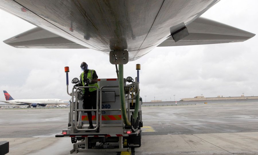 Agjencia Ndërkombëtare e Energjisë jep alarmin  Evropa ka rreth 6 javë karburant për avionë 