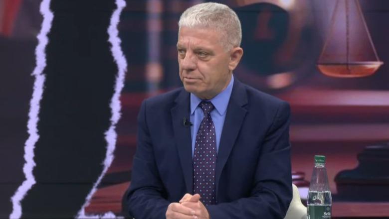 Denoncimi i fortë i avokatit  Gjyqtarët ikin me pushime  punojnë vetëm tre ditë  Askush nuk i kontrollon