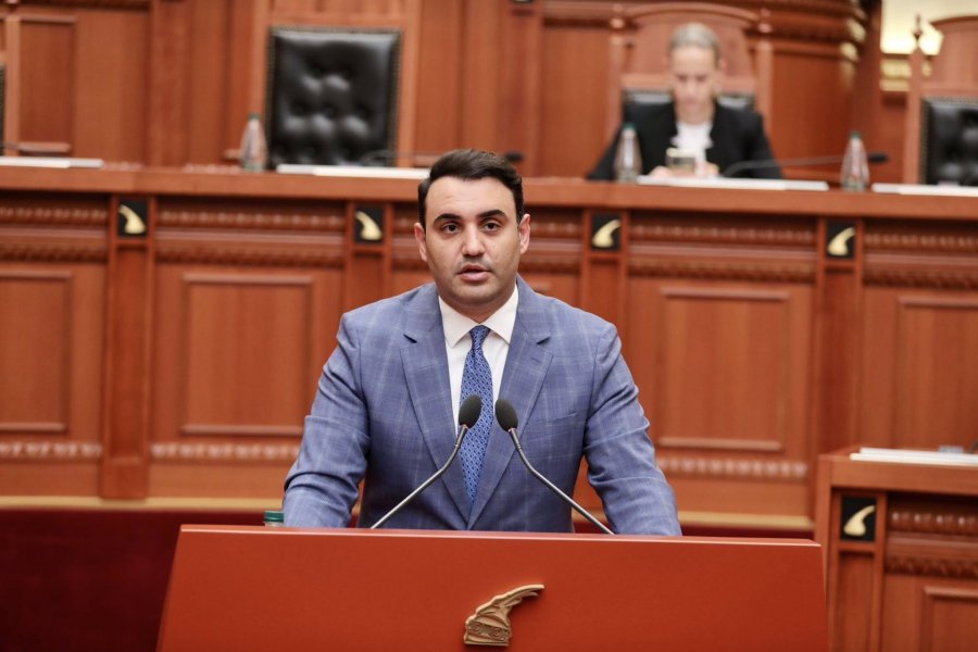  Jo vetëm fondet e buxhetit por dhe kreditë e huaja   Këlliçi  Duan të vjedhin 35 mln euro  në emër të investimeve