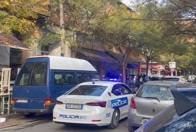 Nën efektin e drogës dhe alkoolit  kreu manovra të rrezikshme  arrestohet 40 vjeçari te sheshi  Willson 