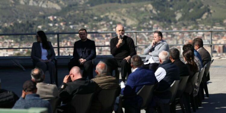 Edi Rama  Berati  territori me më shumë persona të kthyer nga jashtë