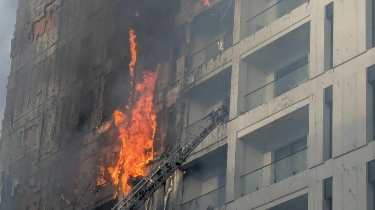Zjarri në kompleksin 12 katësh në Tiranë  arrestohen 4 persona   mes tyre edhe administratori i pallatit