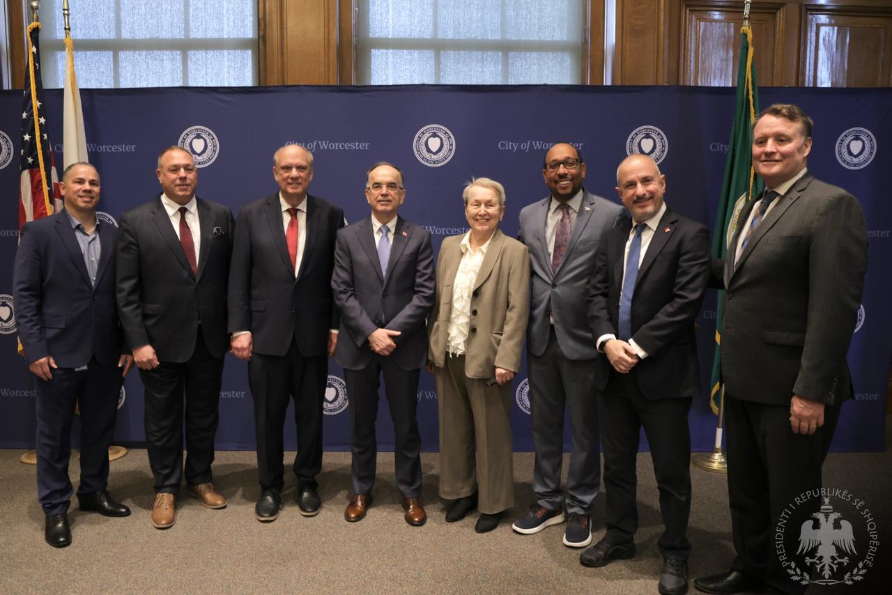 Presidenti Begaj vizitë në Boston  vlerëson rolin e diasporës dhe marrëdhëniet historike shqiptaro amerikane