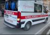 Përplasi me makinë të miturin që lëvizte me biçikletë në bulevard në Elbasan, në kërkim shoferi 18-vjeçar