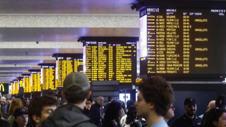 Të hënën Italia paralizohet nga greva 24 orëshe kundër krizës ekonomike dhe luftës  preken transporti  shkollat dhe spitalet