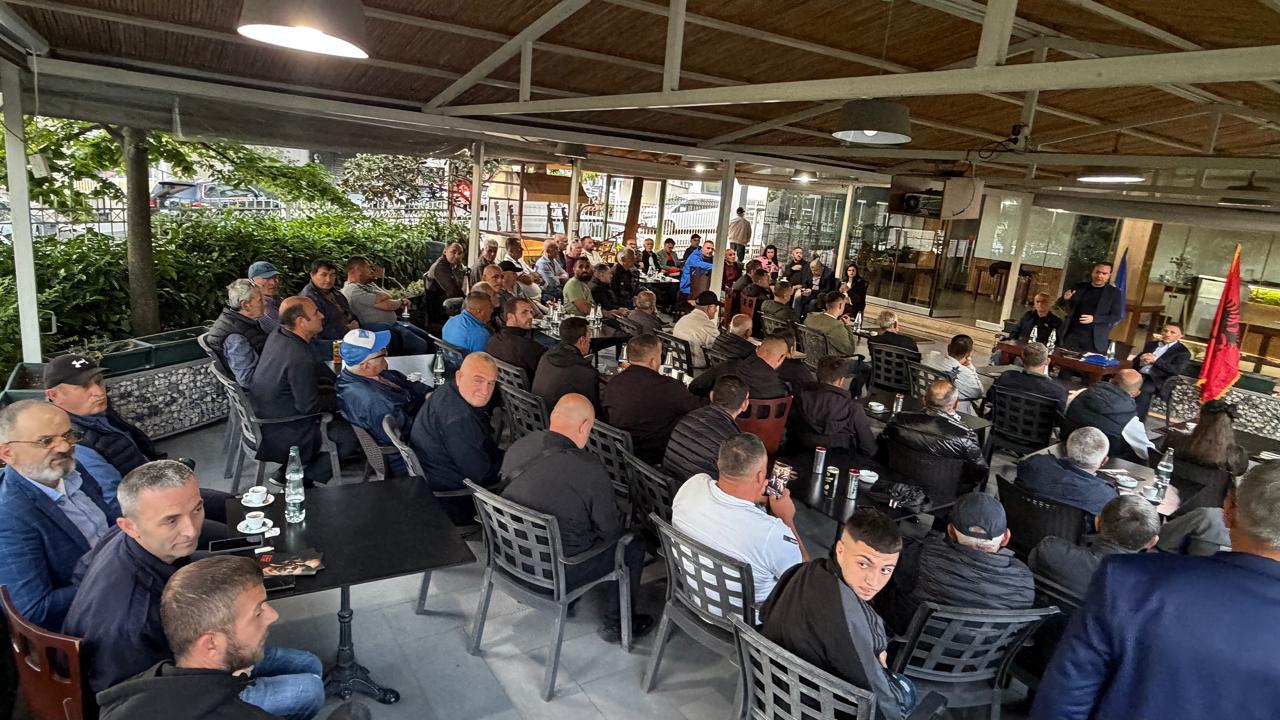 Balliu takim masiv në Degën 14  Gati për 8 Majin  Rama me  lapanjozë  është i pashpresë
