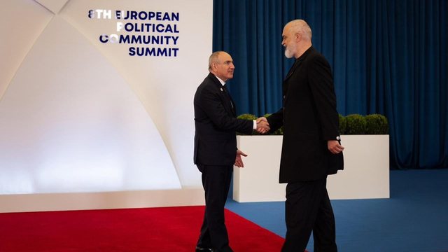 Rama në Samitin e Komunitetit Politik Europian  BE ja duhet të ecë drejt bashkimit të plotë