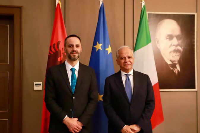 Lamallari pret ministrin e Brendshëm të Italisë  Forcojmë partneritetin strategjik mes dy vendeve