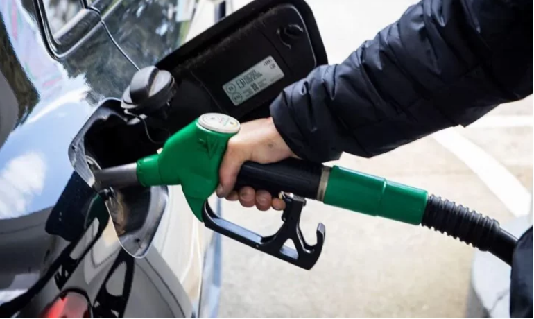Bordi i Transprancës merr vendimin  ulet çmimi i karburantit  Ja me sa do të shitet nafta dhe benzina