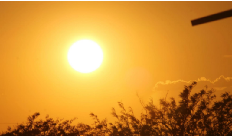 Diell dhe temperatura të ulëta  parashikimi i motit për ditën e sotme 1 maj 2026