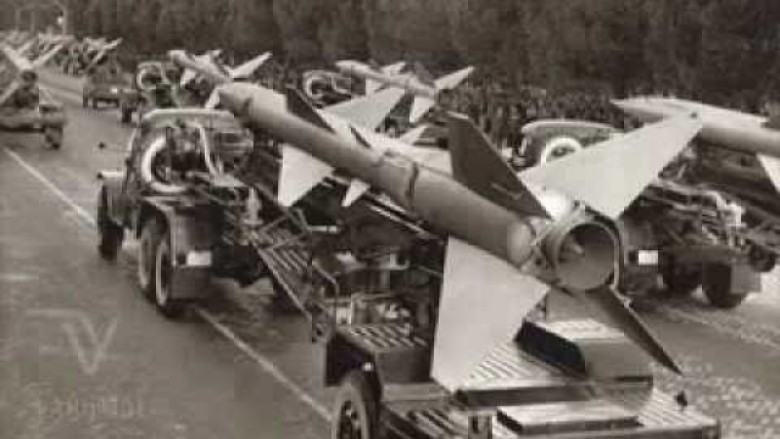 Mark Brunga  1960  Kur oficerët shqiptar shkëlqyen në qitjen me raketa në Kazakistan
