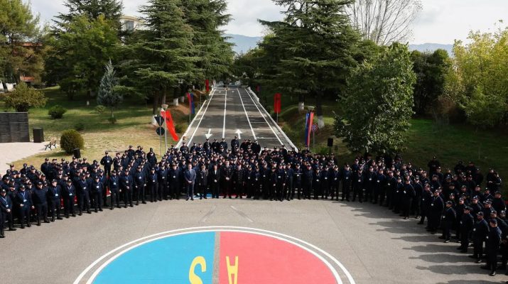 Helmoi 40 studentët e Akademisë së Sigurisë  kush është kompania e kateringut Sori al që merrej me kateringun e ushqimit