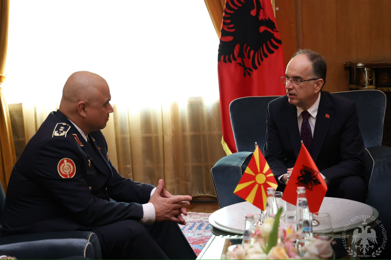 Presidenti Begaj takim me Shefin e Shtabit të Përgjithshëm të Maqedonisë së Veriut  Në fokus mbrojtja dhe bashkëpunimi mes dy vendeve