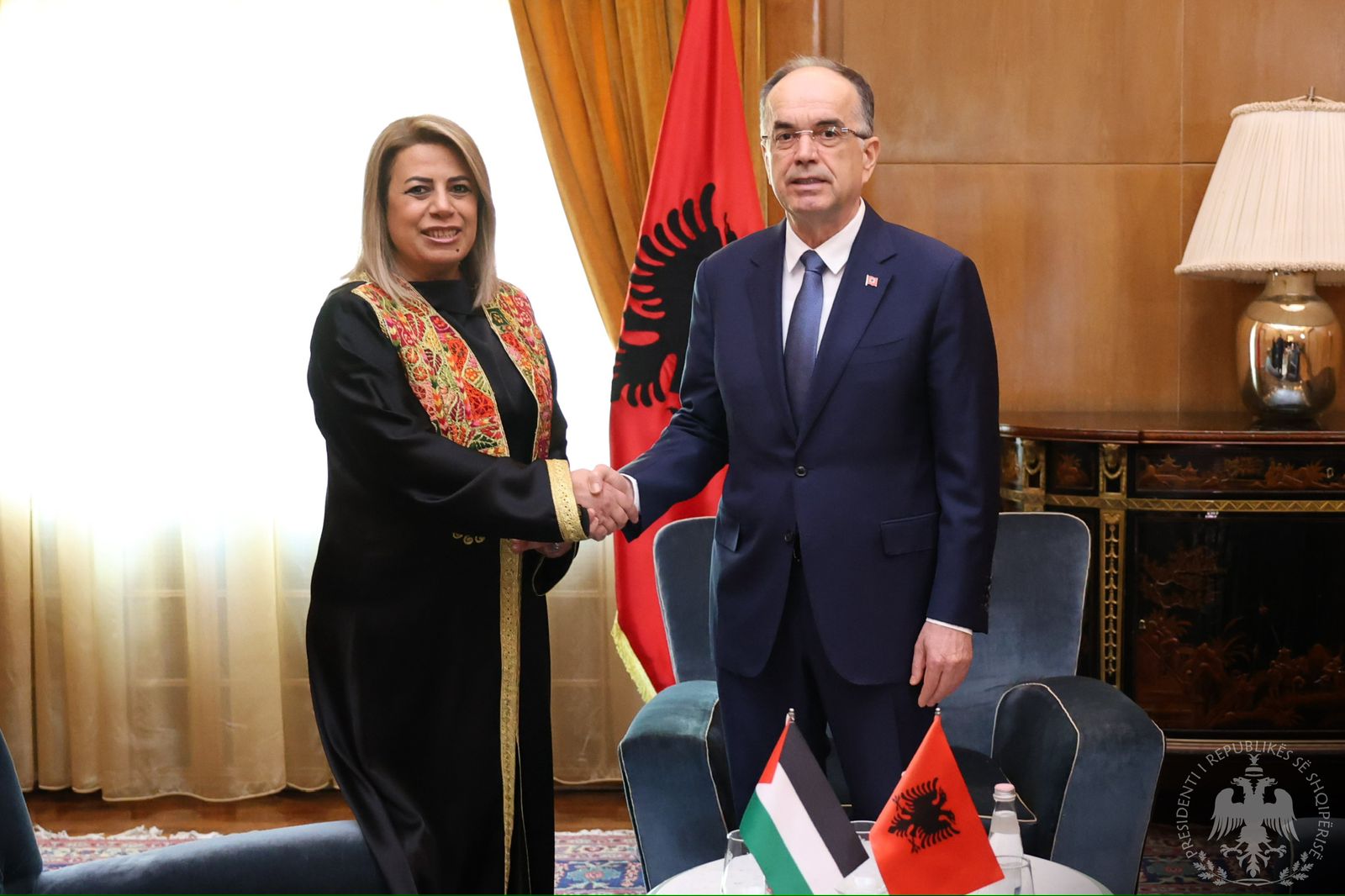 Presidenti Begaj pret në takim ambasadoren e Palestinës në Shqipëri  Po ndjekim me vëmendje zhvillimet në Lindjen e Mesme  mbështesim një zgjidhje të drejtë
