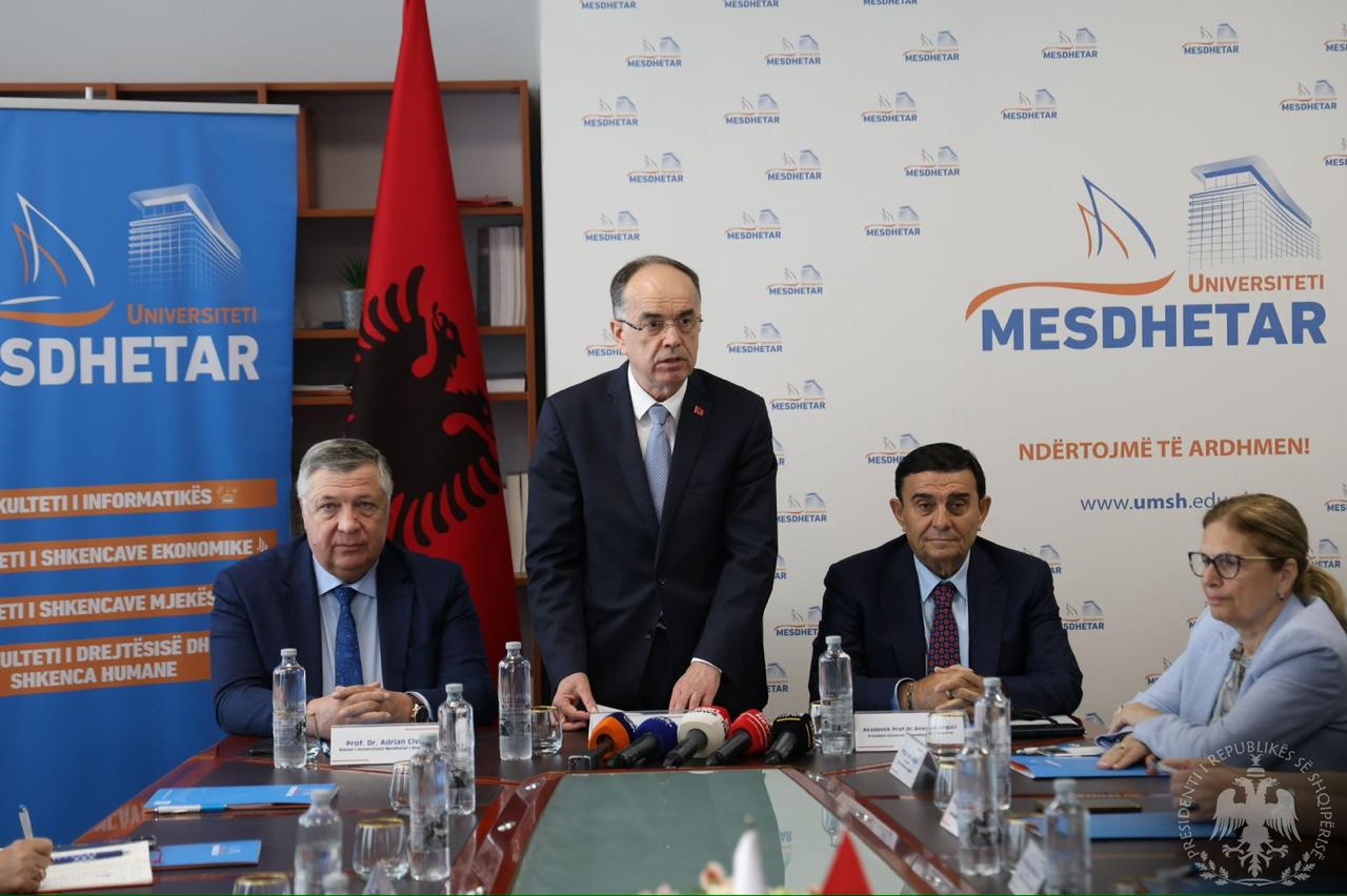 Presidenti Begaj vizitë në Universitetin Mesdhetar  Ndërkombëtarizimi realitet për profesionistët në tregun e punës në Shqipërinë e sotme dhe BE