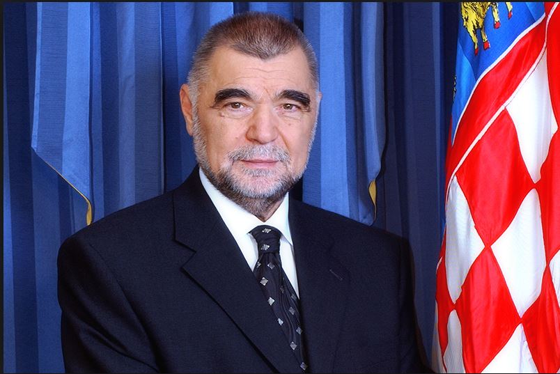 Ish Presidenti i Kroacisë letër Tedi Blushit  Institucionet shtetërore të mbrojnë të drejtat themelore të Metës