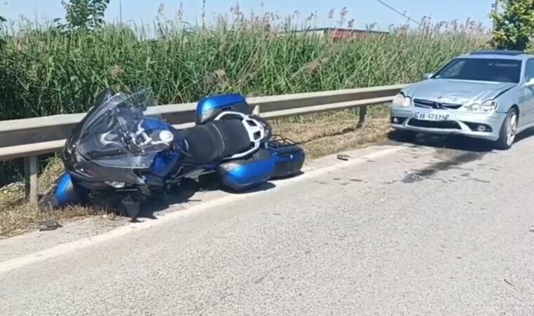 Aksident në Lushnjë Berat  Makina përplaset me motorin  plagoset turisti