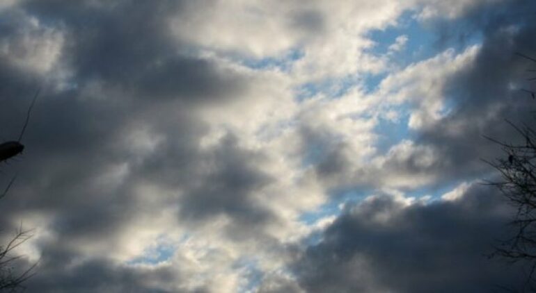 Kushte atmosferike të paqëndrueshme gjatë ditës  Parashikimi i motit  18 Maj 2026