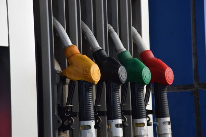 Bordi i Transparencës publikon çmimet e reja  ulet sërish çmimi i naftës  ja mesa do të shitet benzina