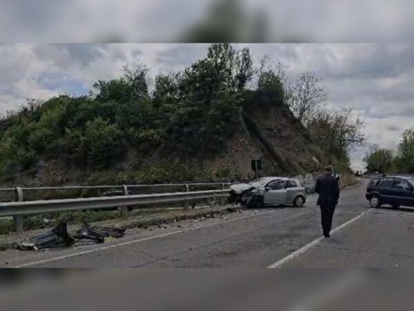 Aksidenti në rrugën Maqellarë Peshkopi  dy të plagosur nisen me urgjencë drejt Tiranës