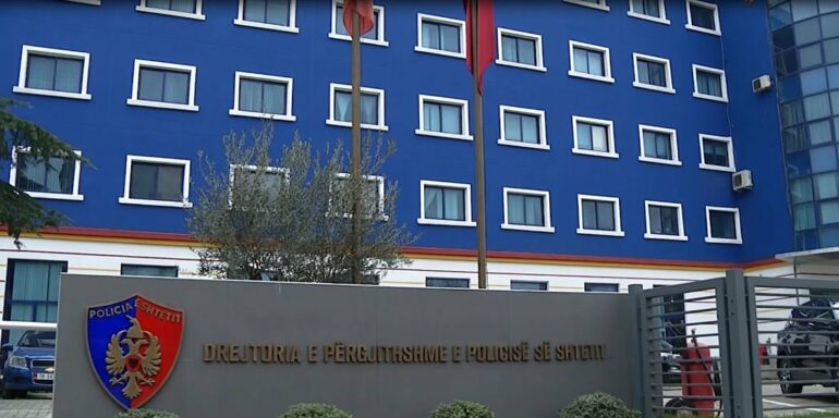 Sherr mes dy personave në Tiranë  goditet me thikë 55 vjeçari  policia në kërkim të autorit