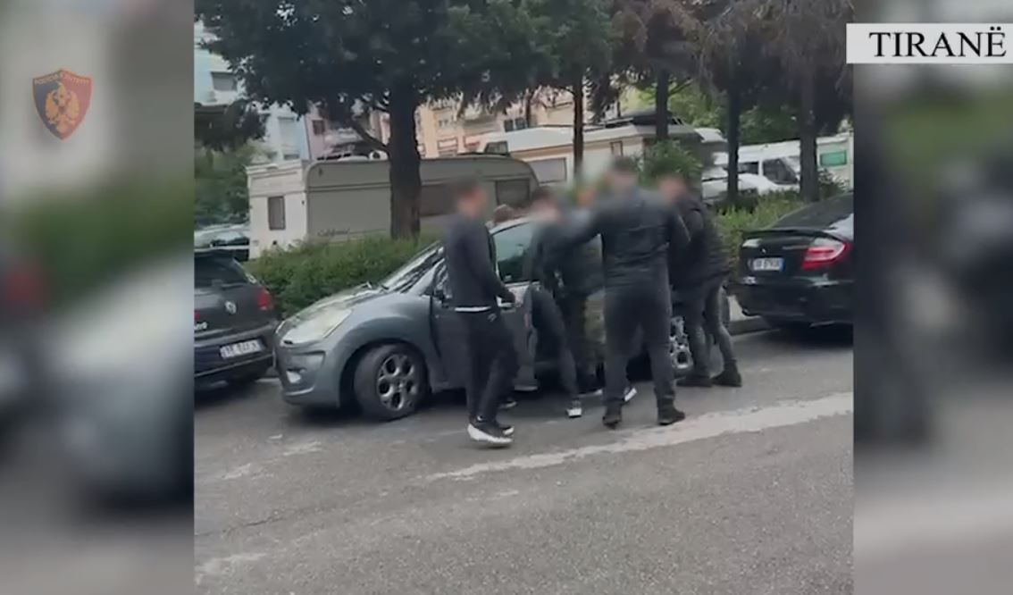 Iu gjetën 1 mijë fara kanabisi  arrestohet 66 vjeçari te Kthesa e Kamzës
