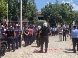 Protesta te Kuvendi, Helsinki: Ndërhyrja e Policisë u shoqërua me përdorim të forcës fizike! Organizatorët e tubimeve të shmangin përshkallëzimin