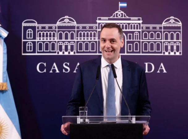 Pas akuzave për korrupsion  dorëhiqet shefi i kabinetit të Presidentit Milei në Argjentinë