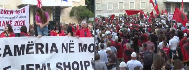 Protesta  Mijëra në shesh  aktivistja  Thirrje pushtetarëve  të japin dorëheqje  Punonjësit e administratës të bashkohen me popullin