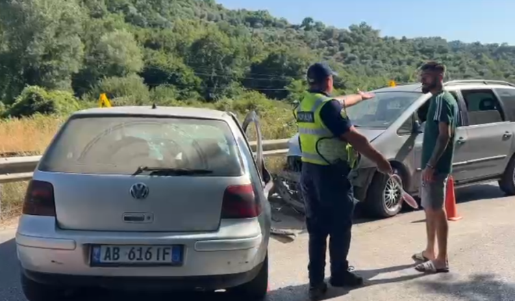 Aksident në aksin Fier Levan  dy të plagosur  Bllokohet përkohësisht qarkullimi në Qafën e Koshovicës