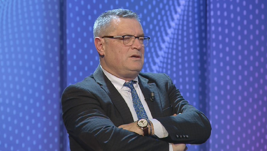 Prof  Dr  Artan Shyti  Kampionati u fillua seriozisht  por nuk u mbyll si i tillë