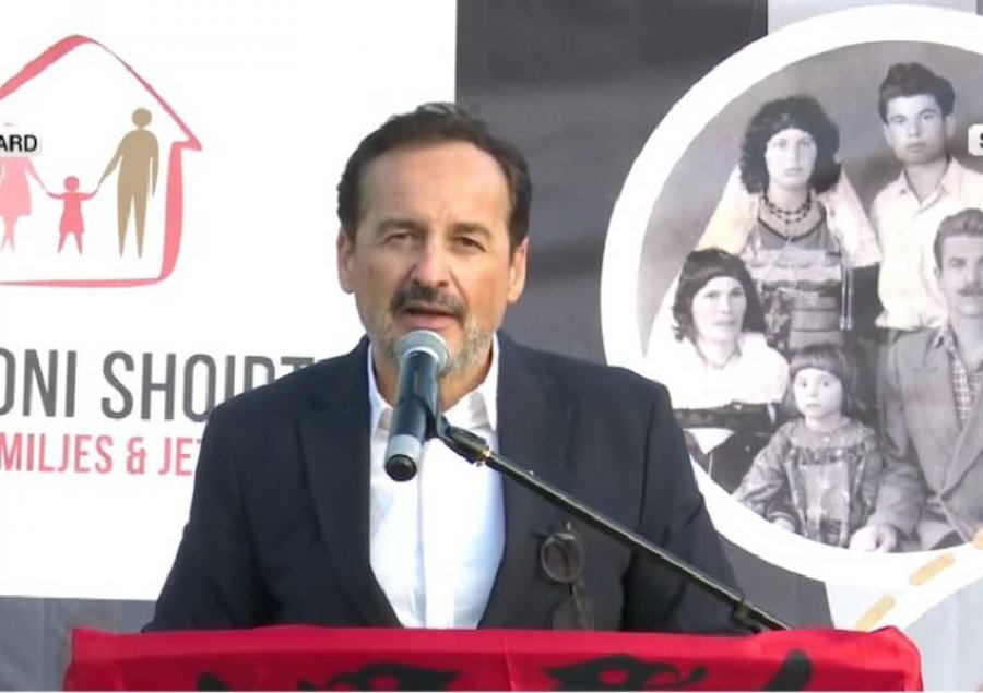Trajtimi me hormone  Koalicioni  Pro Familjes   Të shkarkohet ministrja dhe zv  ministrja e Shëndetësisë