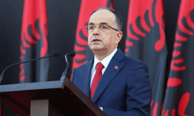 Presidenti Begaj dekreton ligjin për amnistinë penale  lirohen menjëherë 466 persona
