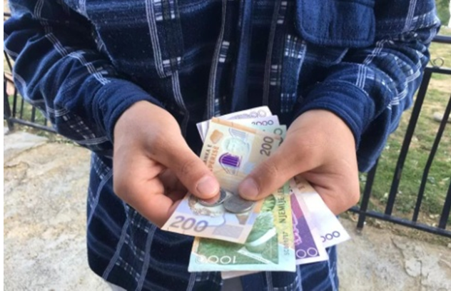 Çeta e administratës grabit dhe asistencat