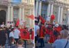 Paralelisht me Tiranën, protestë e shqiptarëve edhe në Genova: Rama të japë dorëheqjen, nuk mund të heshtim më!