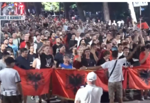 Protesta e 39-të/ Mbyllen fjalimet para Kryeministrisë, nis marshimi rrugëve të Tiranës