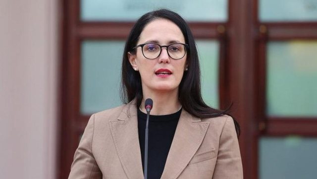 Ibrahimaj  33 119 pensionistë kanë tërhequr sot bonusin prej 5 mijë lekësh