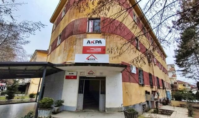  Shkrihet  kadastra e Dibrës  14 urdhër arreste për zyrtarë  mes tyre kandidati për deputet i PS 