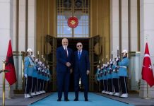 Kryeministri Rama pritet nga Erdogan në Pallatin Presidencial në Ankara