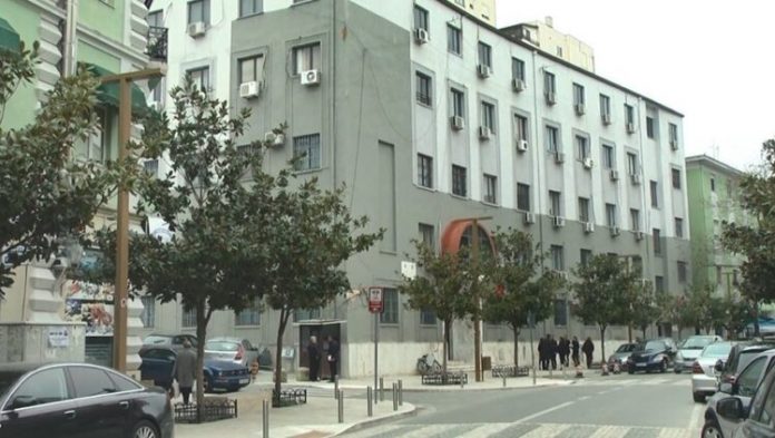900-0-1760011277xgjykata-durres-861-750x423