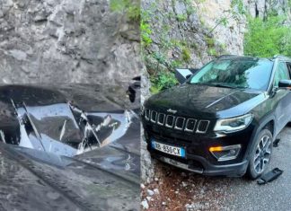 Guri masiv bie mbi një makinë në rrugën e Dukagjinit, shpëtojnë mrekullisht turistët