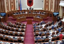 Sot seancë plenare, opozita bojkoton sërish! Nga interpelanca me ministrin e Financave, te vlerësimi i punës së një sërë institucioneve të pavarura, ç’përmban rendi i ditës