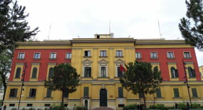Ministria-e-Financave-scaled-5-1024x560-1-750x410